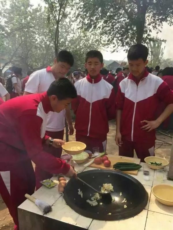 炎炎夏日 酷暑难当 只有这里 让您清凉一夏